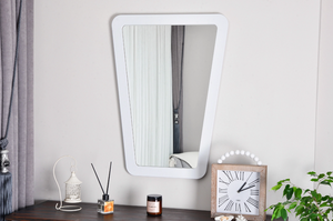 Beyaz Konsol Dekoratif Ayna, 90×68 cm